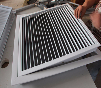 定制鋁合金百葉窗實(shí)例